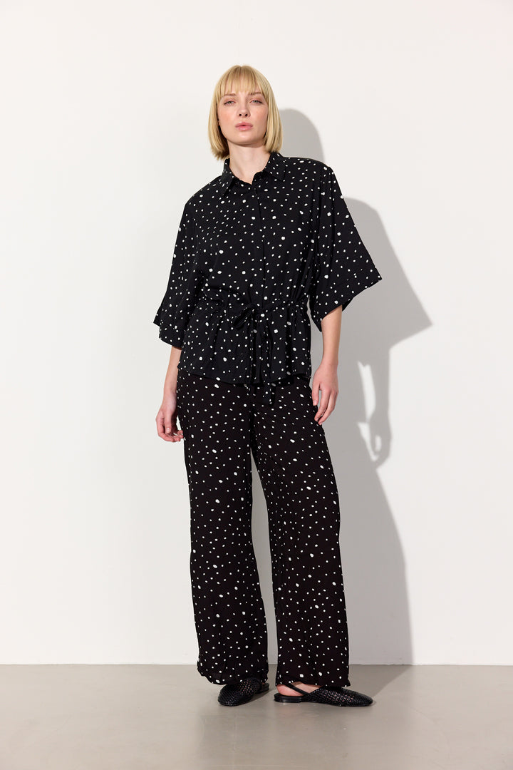 HUNKØN Kris Shirt Shirts Black w/White dots