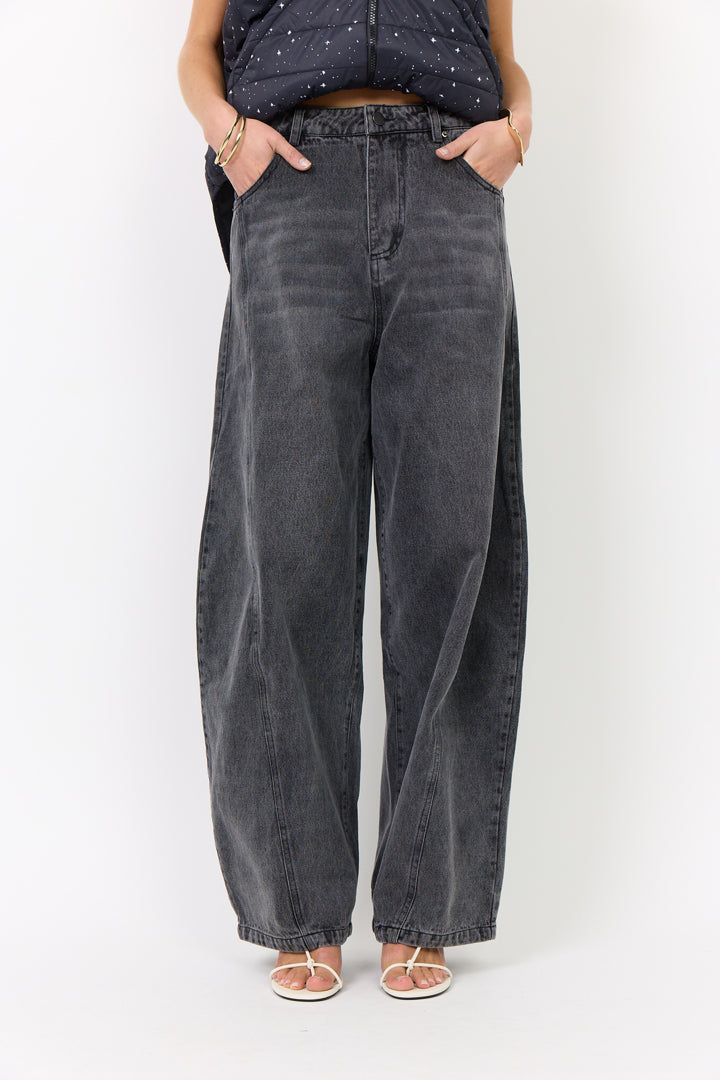 HUNKØN Renata Barrel Jeans Trousers Black
