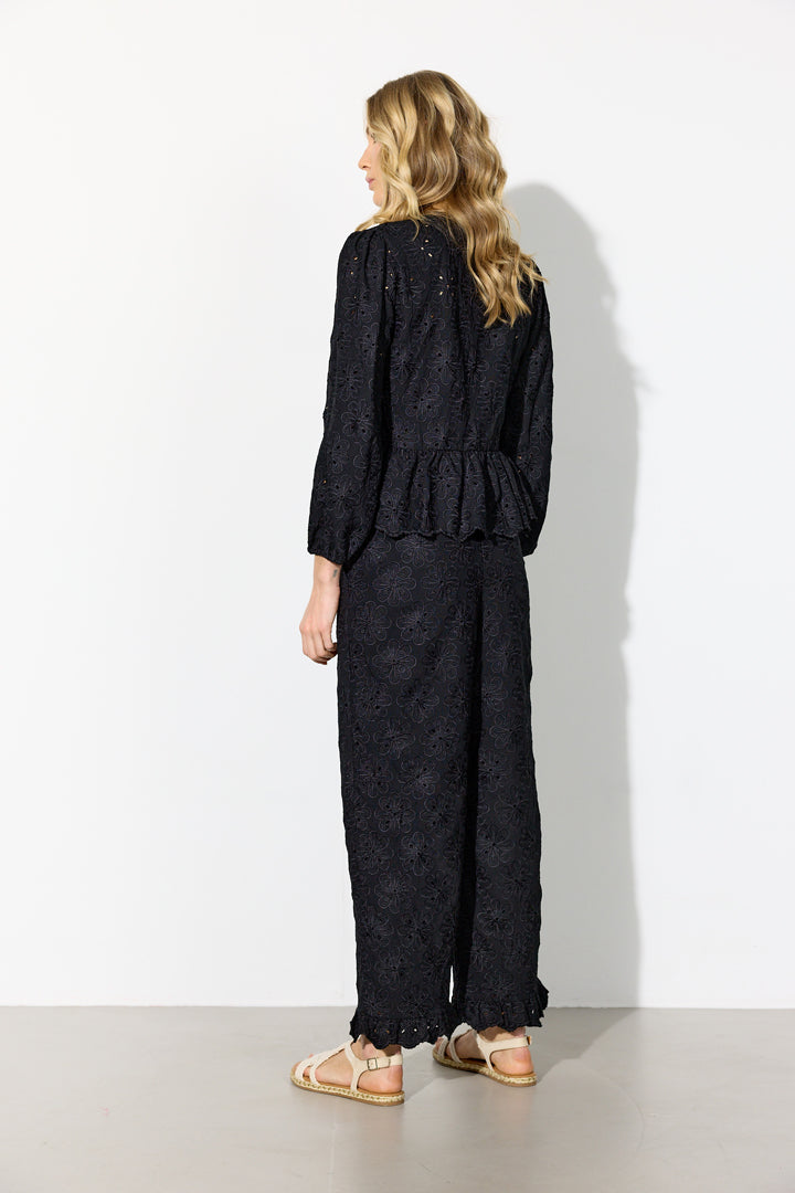 HUNKØN Vanya Trousers Trousers Black