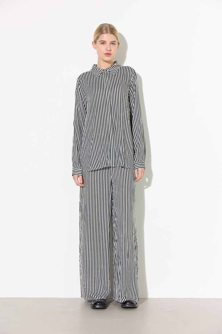 HUNKØN Vicky Shirt Shirts Black Striped