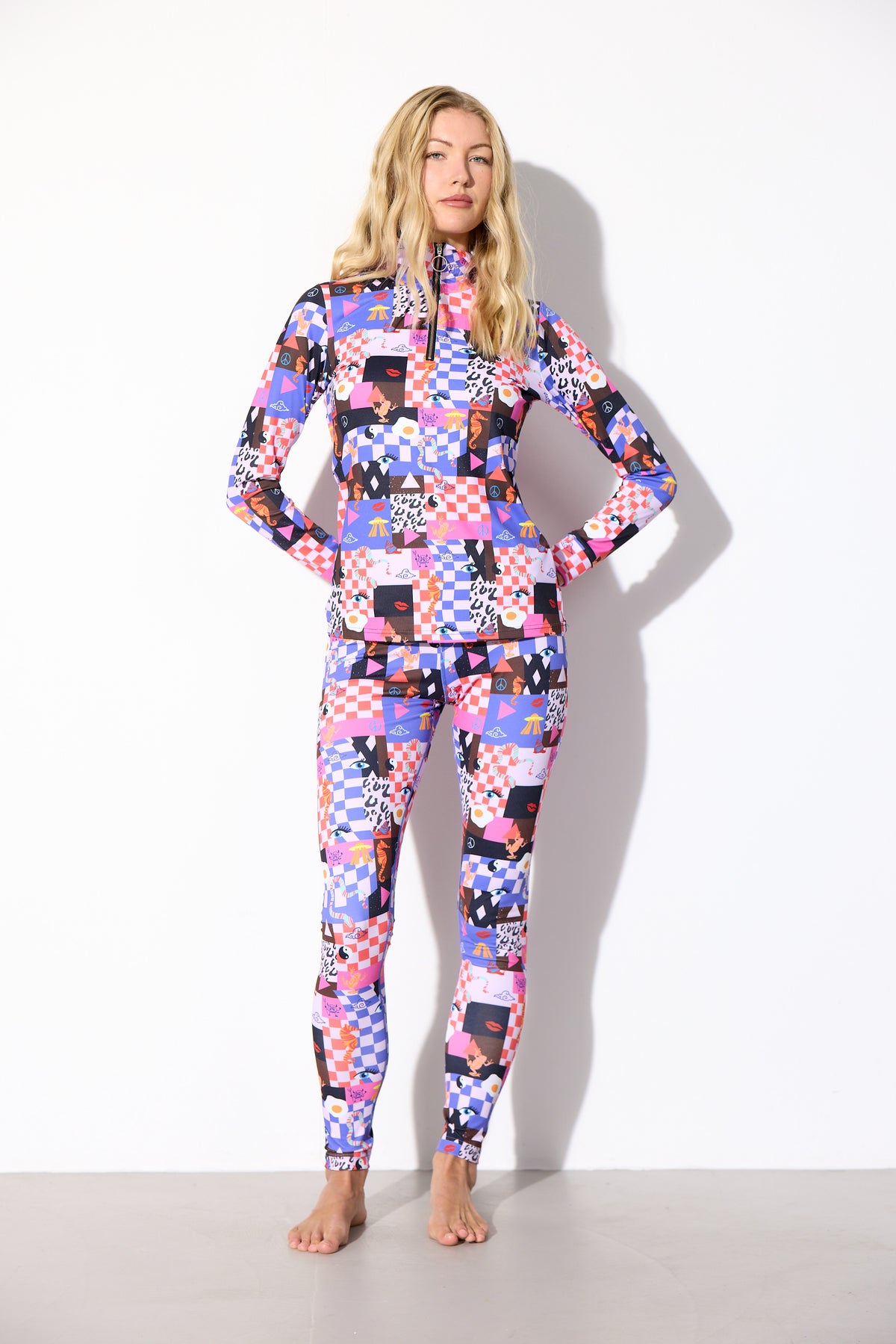 HUNKØN Alba Zipper Blouse Blouses Multiverse Art Print