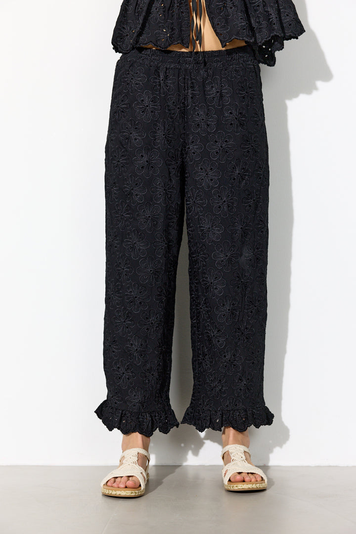 HUNKØN Vanya Trousers Trousers Black