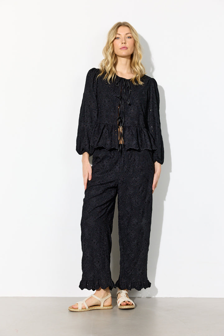 HUNKØN Vanya Trousers Trousers Black